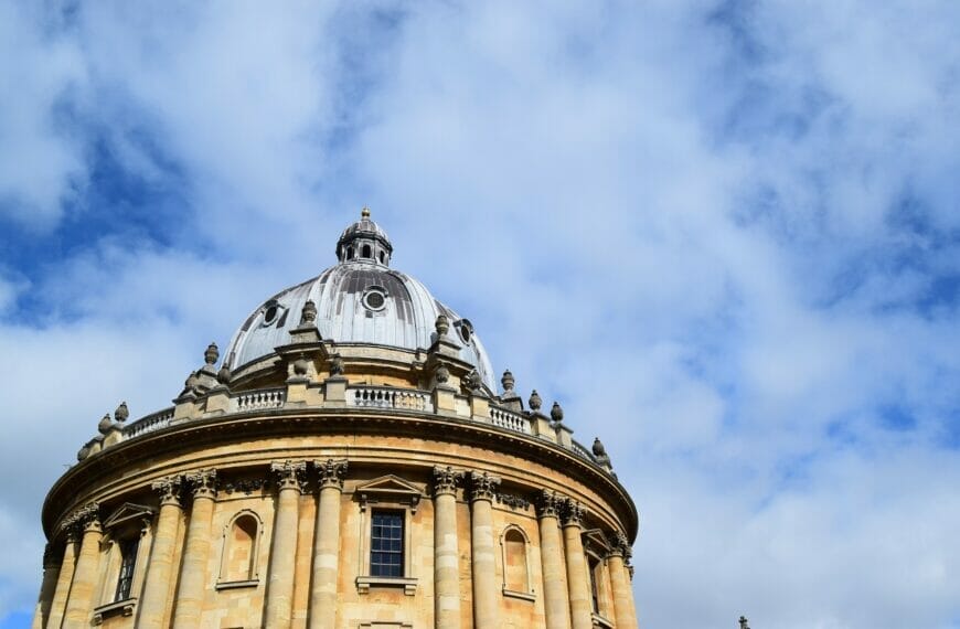 Oxford Centre for Islamic Studies scholarships