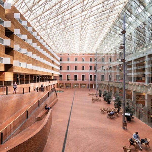 Barcelona School of Economics offers graduate scholarships