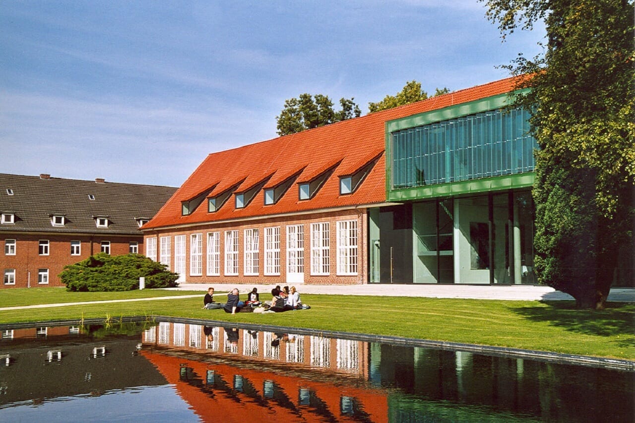 Jacobs University graduate scholarships