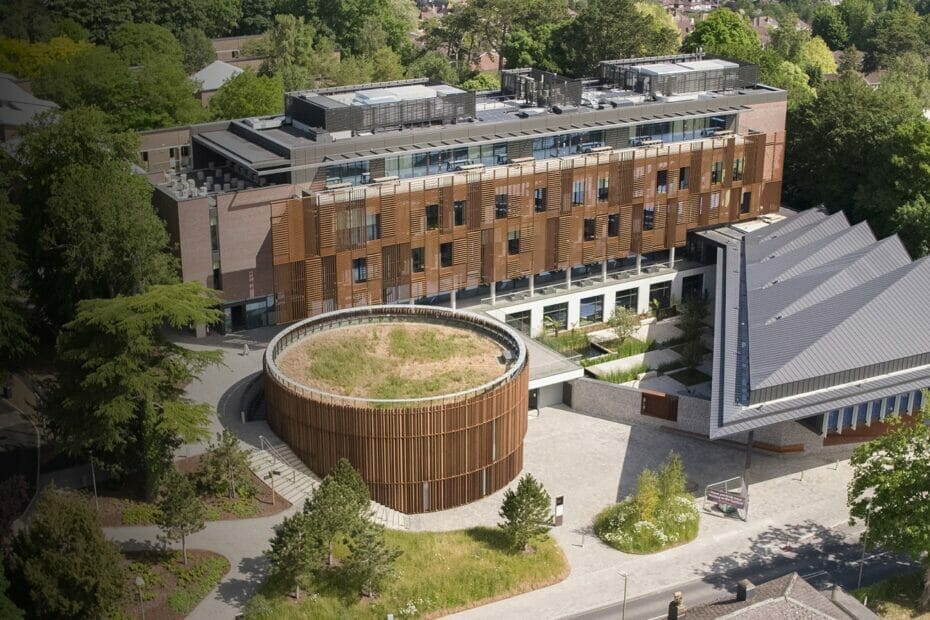 University of Winchester international scholarships