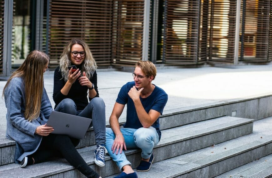 CDU Vice-Chancellor’s International High Achievers Scholarships