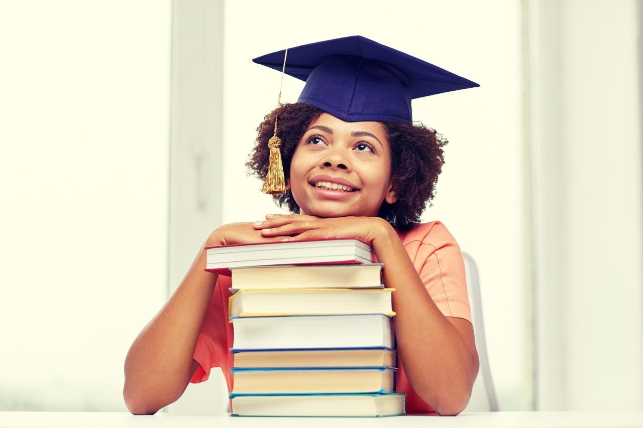 William B. Ruggles Journalism Scholarship for journalism aspirants