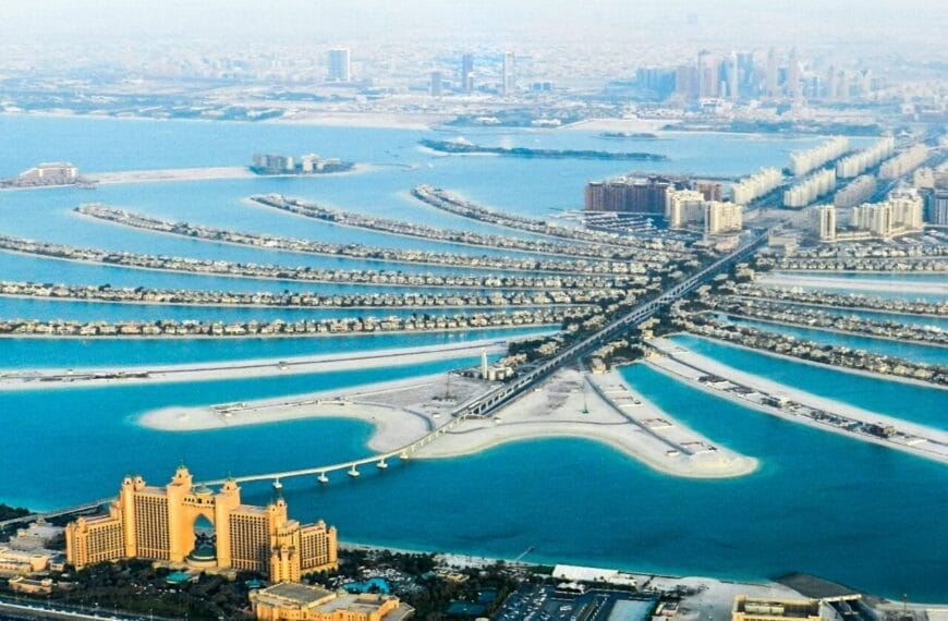 Canadian University Dubai scholarships